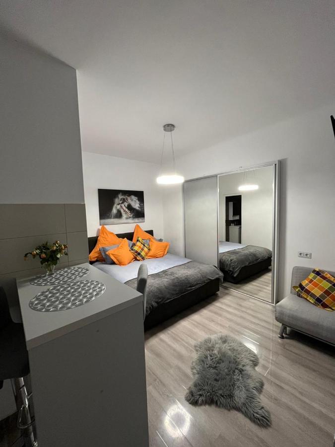Central Studio Брашов Екстериор снимка